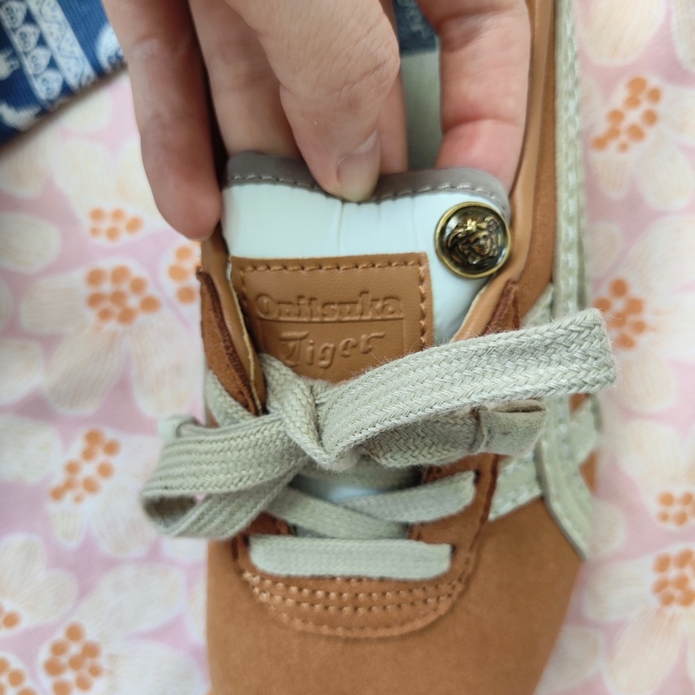 Onitsuka Tiger by Asics Tan and Cream Men's Low-Profile Sneakers - Picture 3 of 6